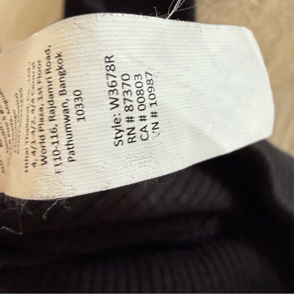 Alo Waffle Weekend Escape Mock Neck Long Sleeve sweatshirt Black Sz S - Picture 7 of 9